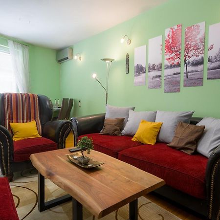 Top Center Spacious Apartment With Ac And Free Underground Parking โซเฟีย ภายนอก รูปภาพ