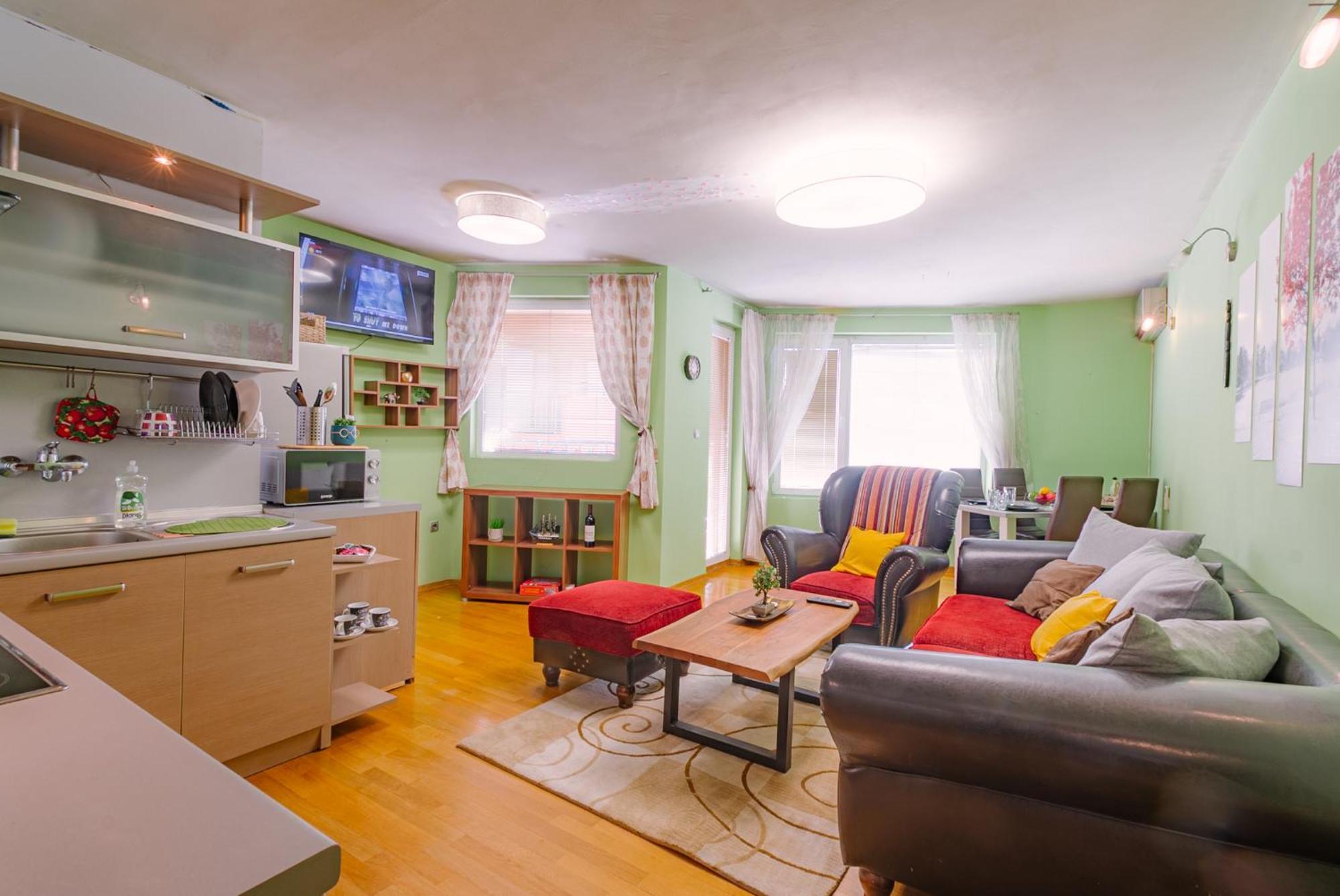 Top Center Spacious Apartment With Ac And Free Underground Parking โซเฟีย ภายนอก รูปภาพ